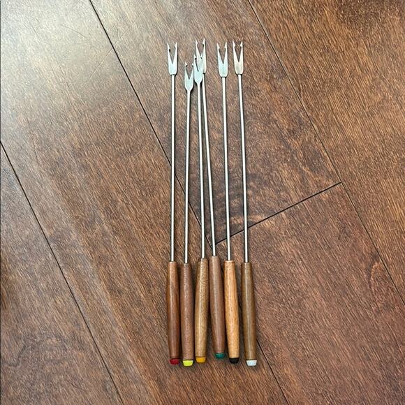 Vintage Green Fondue Set with Wood and Stainless Forks - Picture 4 of 16